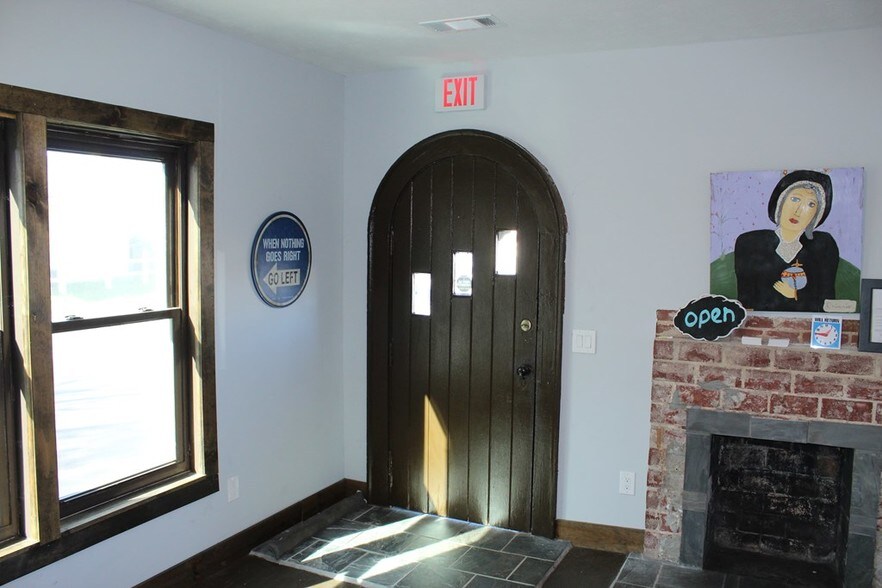 More Photos Of 401 Bankhead Hwy, Carrollton Office For Lease