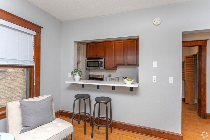 More Photos Of 117-127 W Grant St, Minneapolis Apartments For Lease