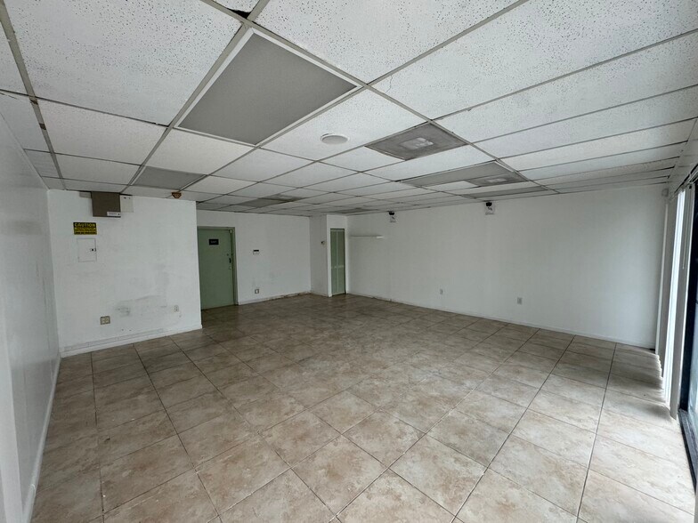 More Photos Of 10550 NW 77TH Ct, Hialeah Unknown For Lease