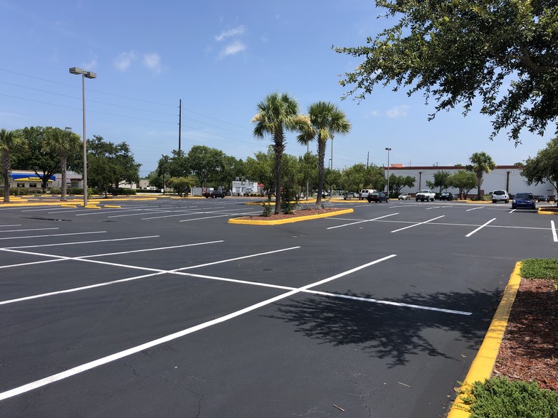 More Photos Of 1861 N Highland Ave, Clearwater General Retail For Lease