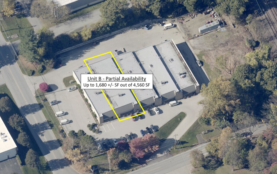 Primary Photo Of 37 Industrial Blvd, Paoli Light Manufacturing For Lease