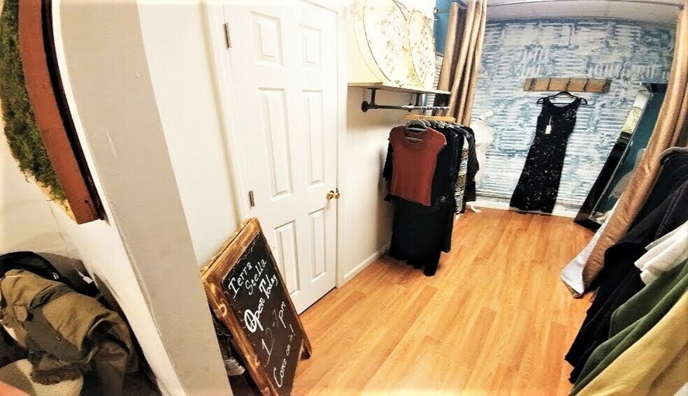 More Photos Of 304 Newark Ave, Jersey City Storefront Retail Office For Lease