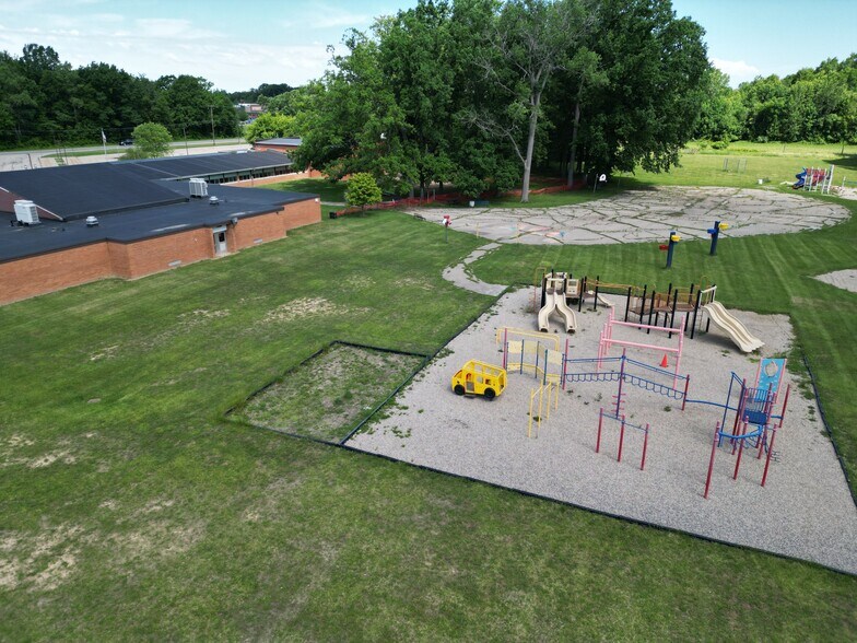 More Photos Of 11218 N Linden Rd, Clio Schools For Sale