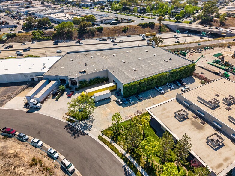 More Photos Of 3060 Airport Way, Long Beach Warehouse For Lease