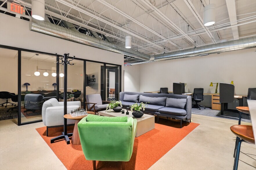More Photos Of 26622 Woodward Ave, Royal Oak Office For Lease