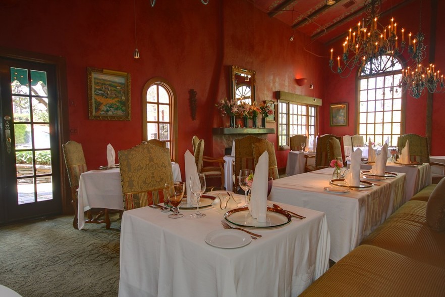 More Photos Of 48644 Victoria Ln, Oakhurst Hospitality For Sale