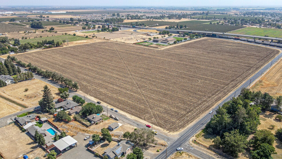 More Photos Of 41 Acres Stretch, McKee & Santa Fe, Merced Land For Sale