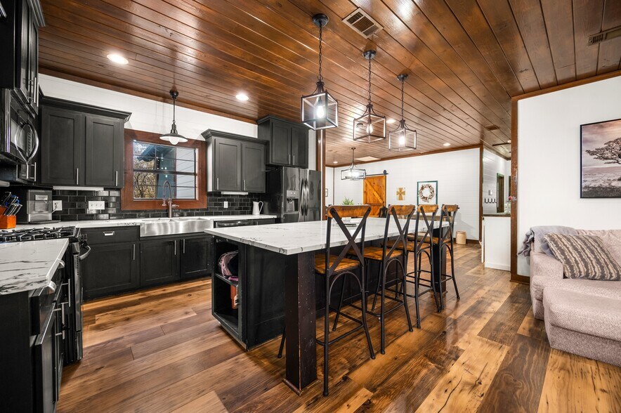More Photos Of 54 Indian Creek Rd, Woodworth General Retail For Sale