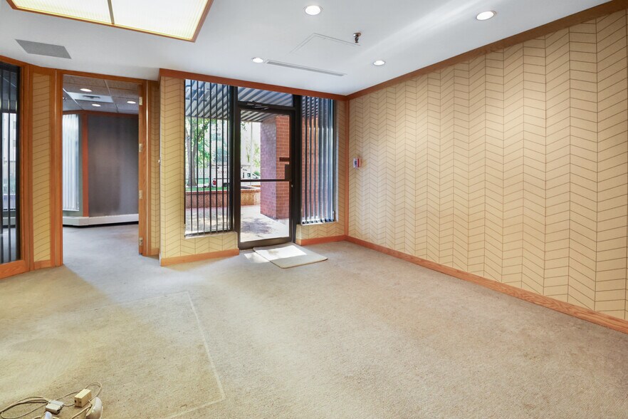 More Photos Of 11503 100th Ave NW, Edmonton Apartments For Sale