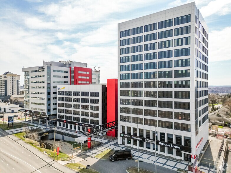 More Photos Of 2875 Boul Laurier, Québec Office For Lease
