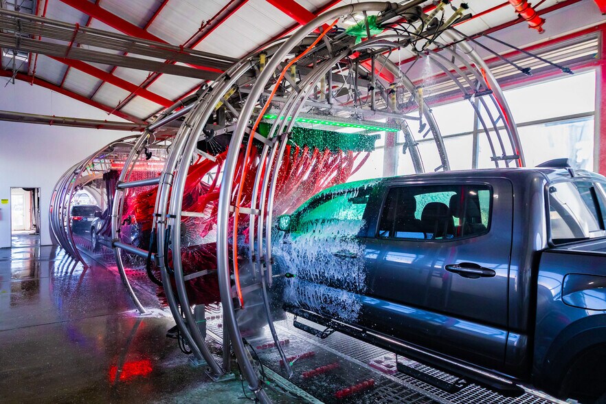 More Photos Of 10805 Ramona Ave, Montclair Carwash For Sale