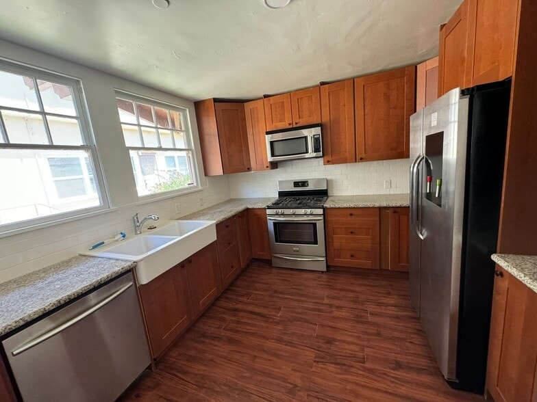 More Photos Of 2601 1st Ave, San Diego Apartments For Lease