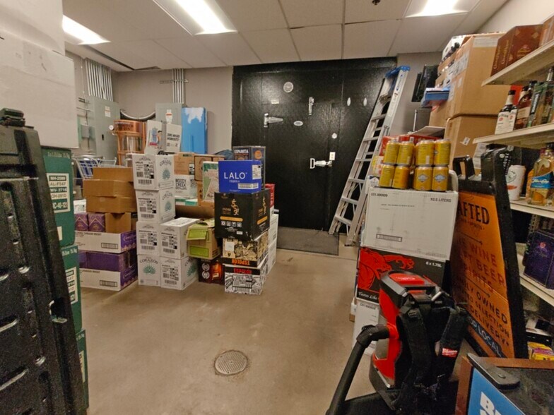 More Photos Of 4257 W Main St, Westminster Storefront Retail Office For Lease