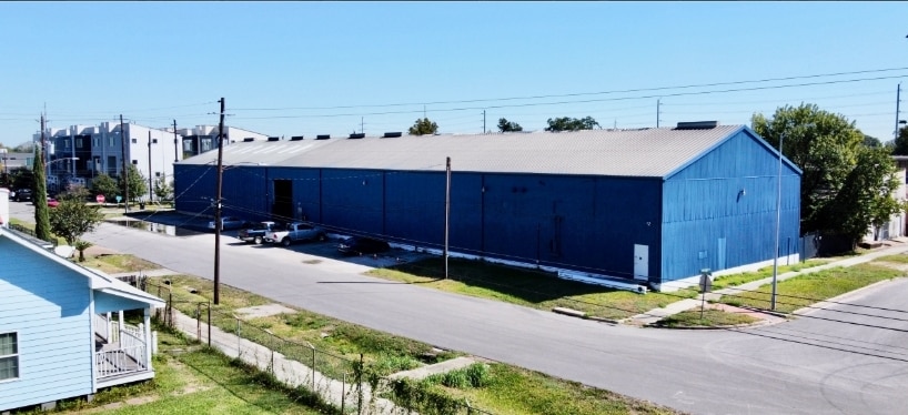 Primary Photo Of 305 Velasco, Houston Warehouse For Sale