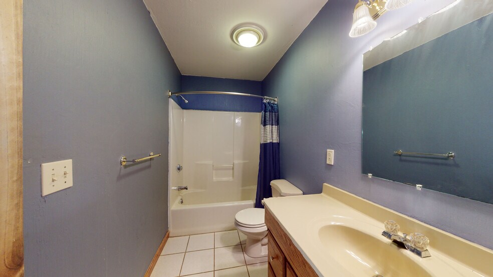 More Photos Of 12249 US Route 30, North Huntingdon Veterinarian Kennel For Sale