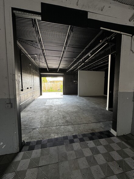 More Photos Of 1800-1812 SW 7th Ave, Pompano Beach Warehouse For Sale