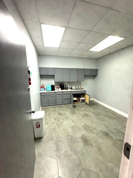 More Photos Of 204 Engineers Rd, Belle Chasse Warehouse For Lease