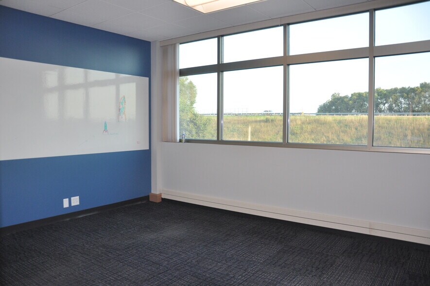 More Photos Of 3717 23rd St S, Saint Cloud Office For Lease