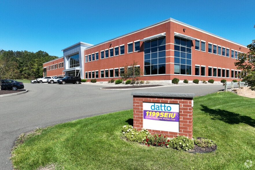 Primary Photo Of 33 Tech Valley Dr, East Greenbush Flex For Lease