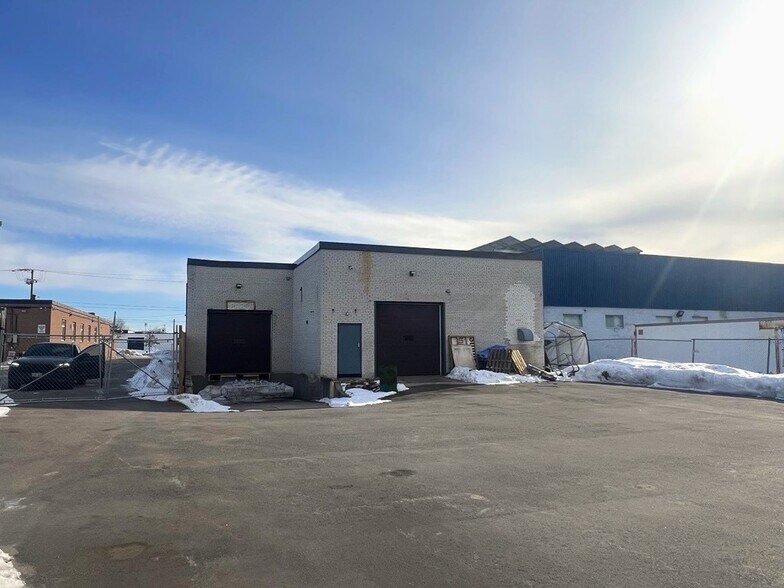 More Photos Of 184 Milvan Dr, Toronto Warehouse For Lease