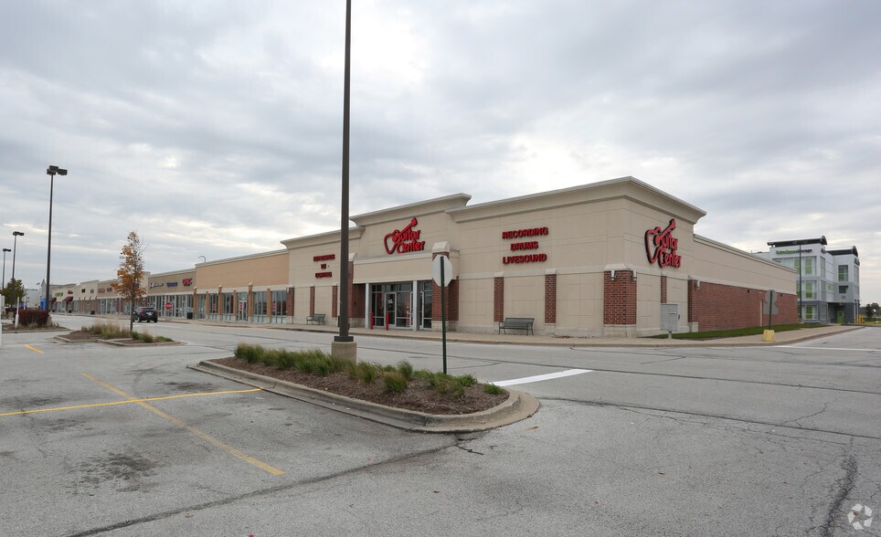 More Photos Of 4147-4275 167th St, Country Club Hills Unknown For Lease