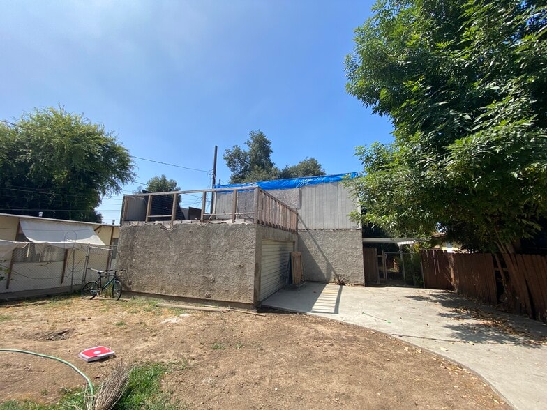 Primary Photo Of 158 E Sacramento St, Altadena Multifamily For Sale