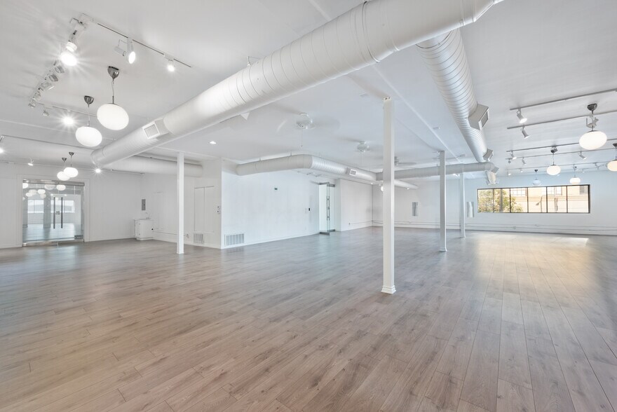 More Photos Of 200 E 9th St, Los Angeles Office For Lease
