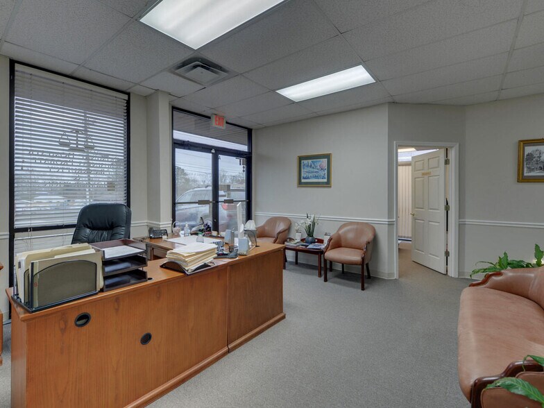 More Photos Of 134 Hurricane Shoals Rd, Lawrenceville Storefront Retail Office For Sale