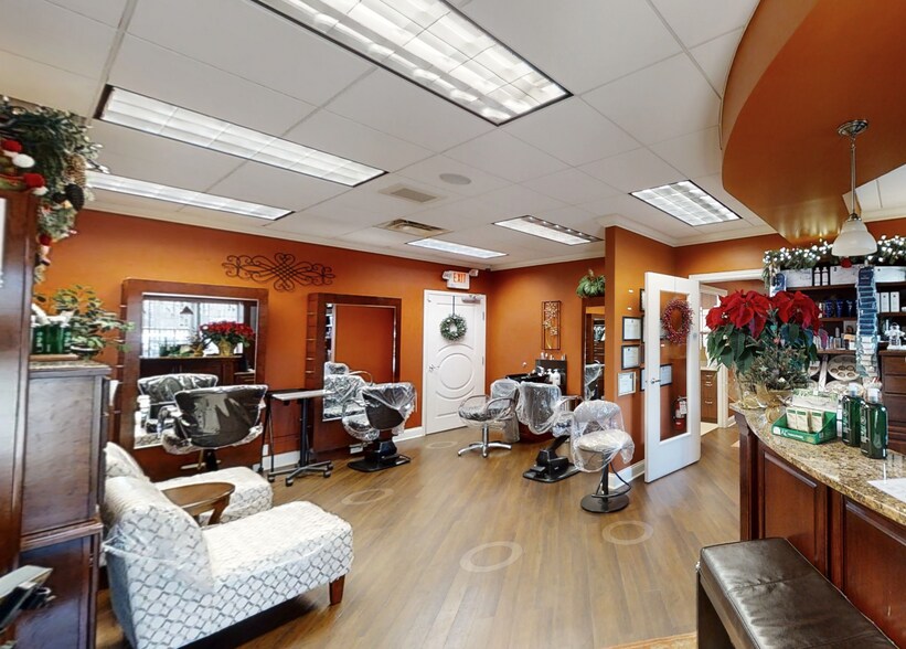 More Photos Of 8401 Chagrin Rd, Chagrin Falls Medical For Sale