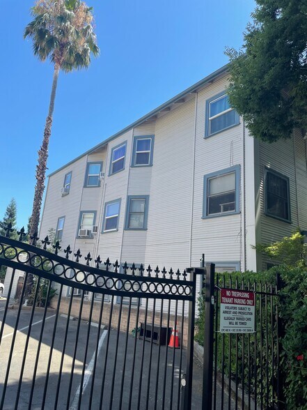 More Photos Of 1421 G St, Sacramento Apartments For Sale