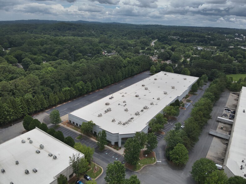 More Photos Of 175 Chastain Meadows Ct, Kennesaw Warehouse For Lease