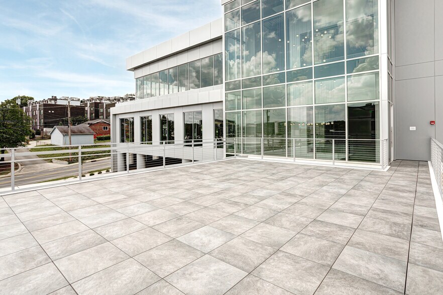 More Photos Of 500 28th Ave N, Nashville Medical For Lease