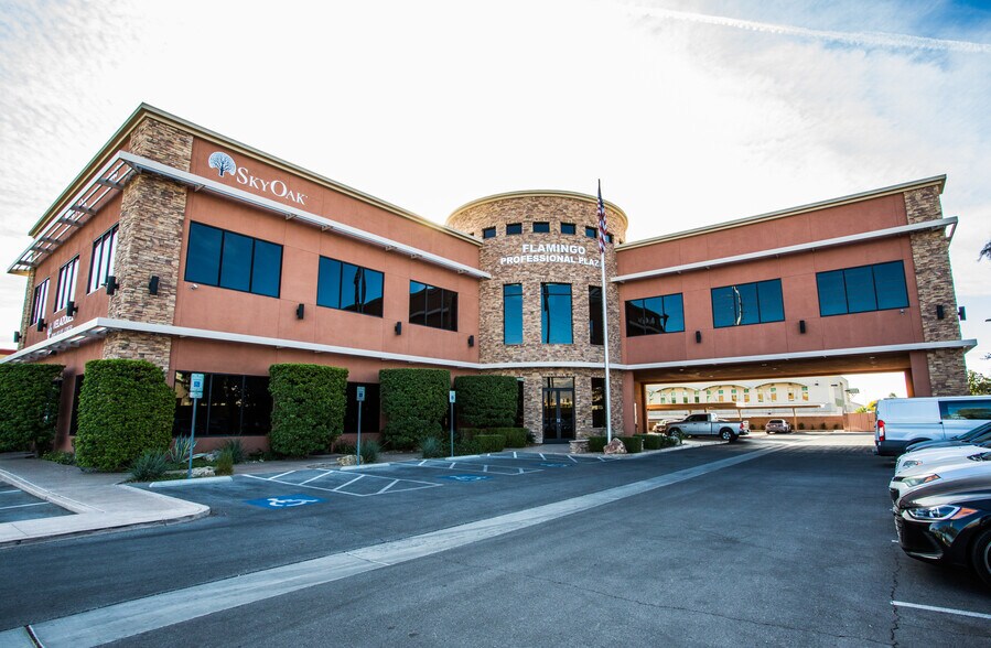 More Photos Of 8845 W Flamingo Rd, Las Vegas Medical For Lease