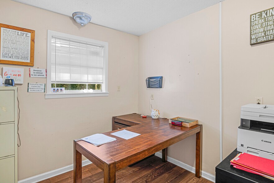 More Photos Of 1060 Miles Xing, Fort Stewart Office For Sale