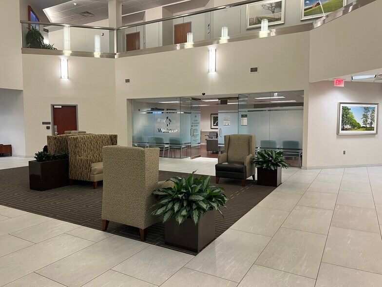 More Photos Of 55 Whitcher St, Marietta Medical For Lease