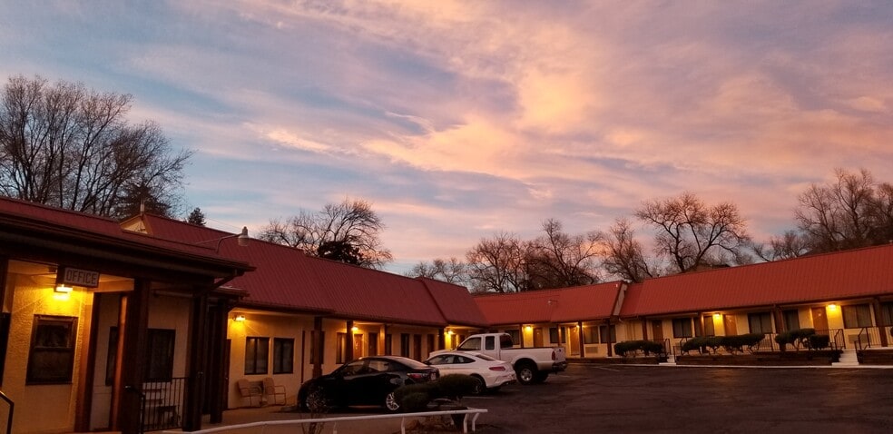 More Photos Of 3518 W Colorado Ave, Colorado Springs Hotel For Sale