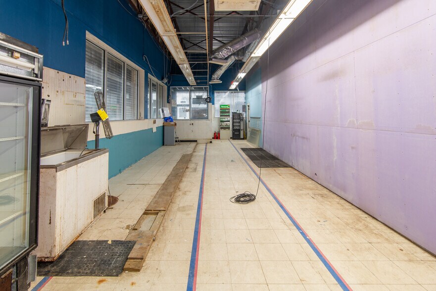 More Photos Of 1115 Genesee ave, Saginaw General Retail For Sale
