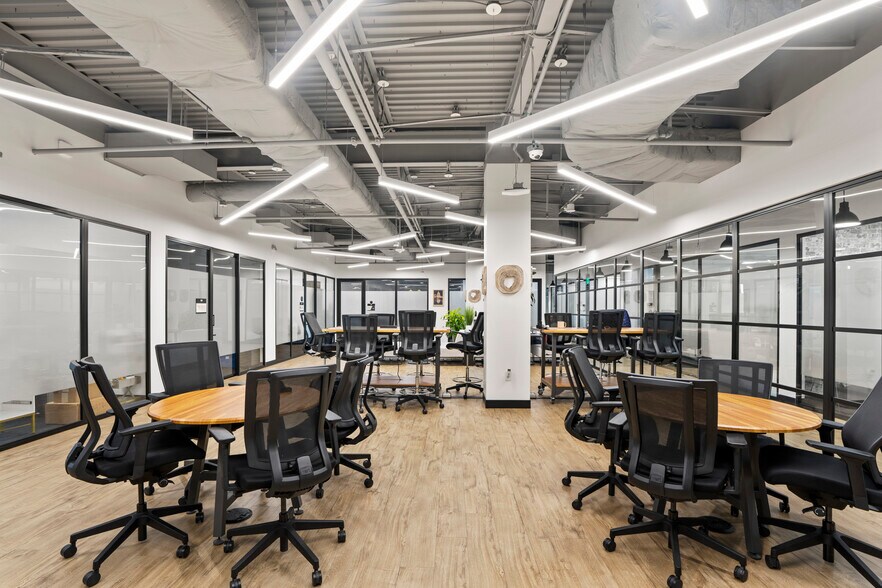 More Photos Of 44679 Endicott Dr, Ashburn Coworking Space