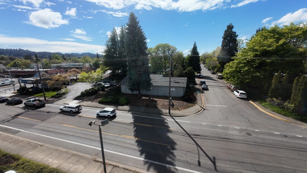 More Photos Of 1060 Chambers St, Eugene Medical For Sale
