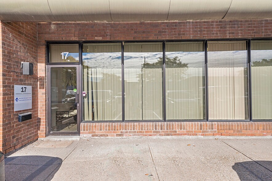 Primary Photo Of 5775 Atlantic Dr, Mississauga Distribution For Sale