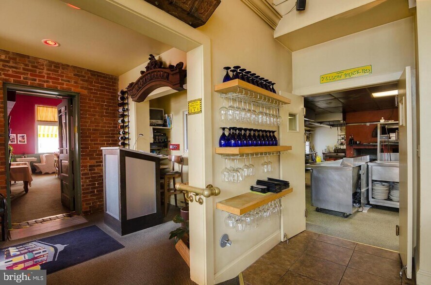 More Photos Of 201 E German St, Shepherdstown Storefront For Sale