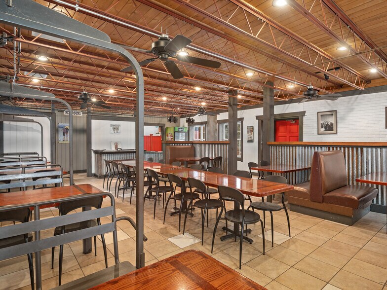 More Photos Of 235 S 7400 E, Huntsville Restaurant For Sale