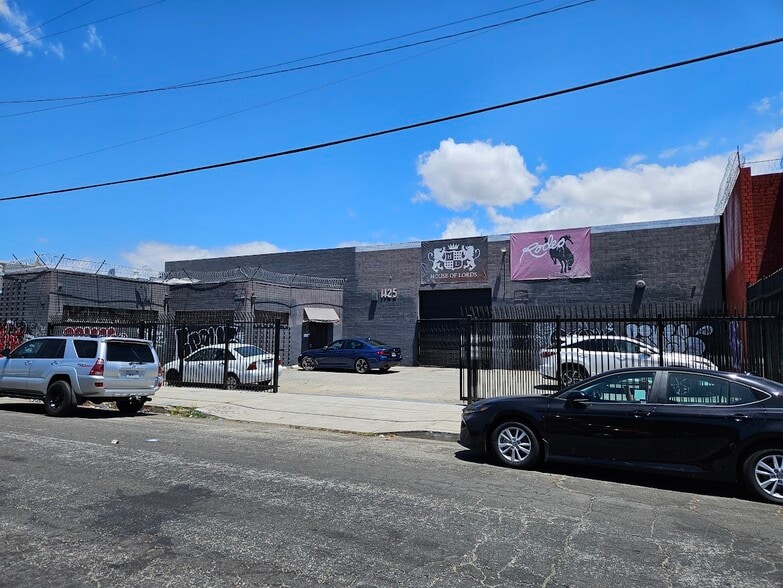 Primary Photo Of 1125 E 14th St, Los Angeles Warehouse For Sale