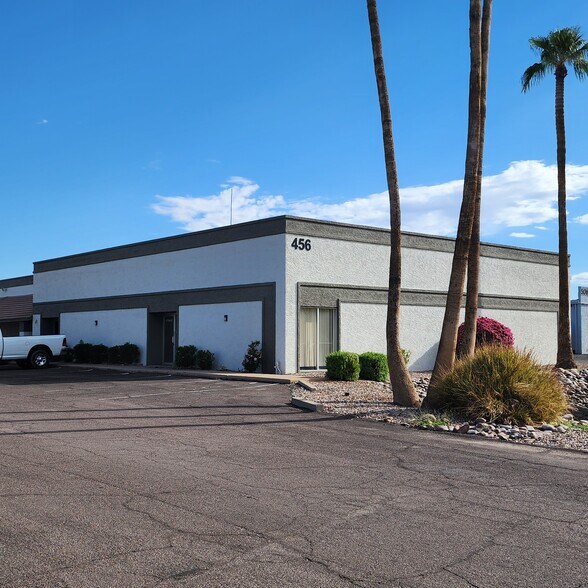 Primary Photo Of 456 E Juanita Ave, Mesa Warehouse For Lease