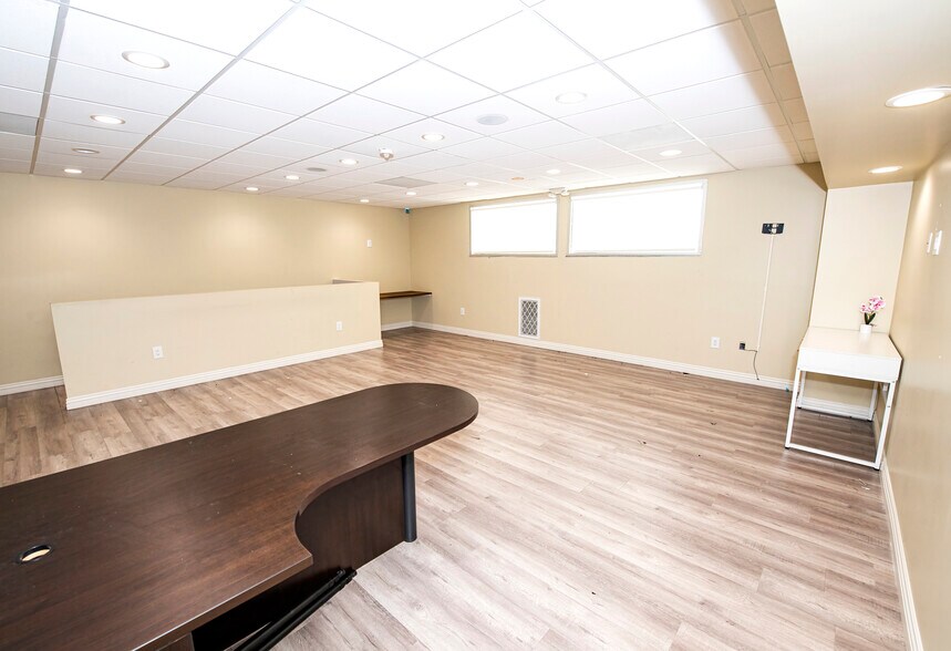 More Photos Of 17100 Norwalk Blvd, Cerritos Office For Sale