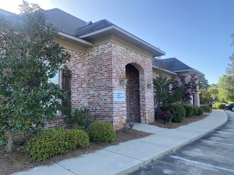 More Photos Of 438 Katherine Dr, Flowood Office For Sale