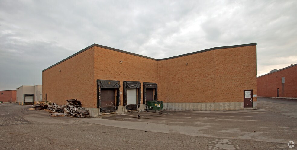 More Photos Of 200 Granton Dr, Richmond Hill Manufacturing For Sale