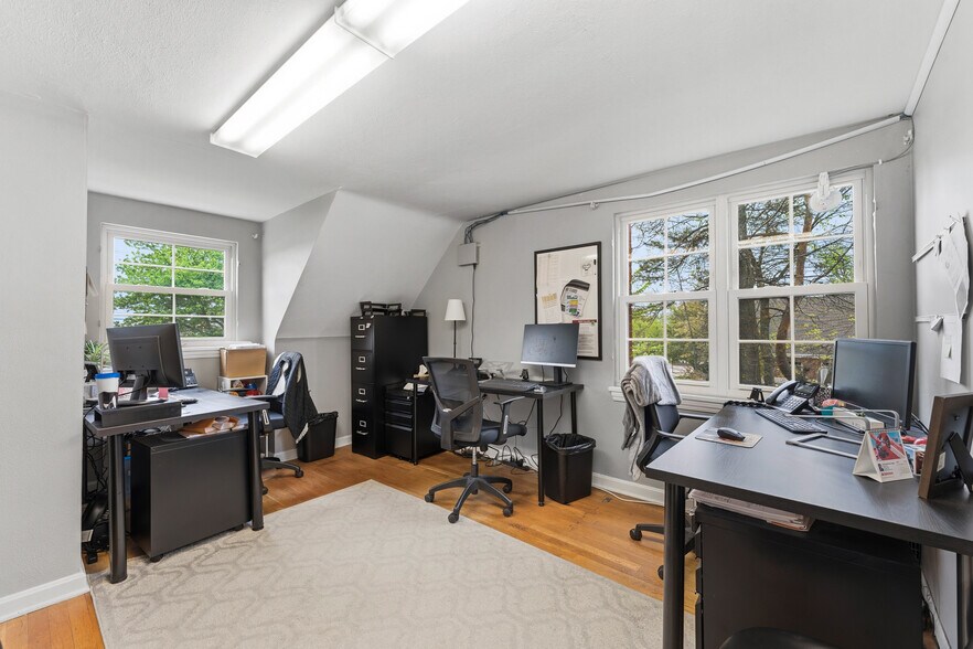 More Photos Of 201 N Cleveland Massillon Rd, Akron Office For Sale