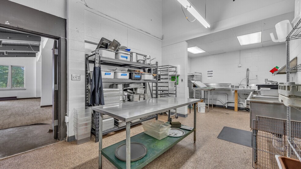 More Photos Of 3212 N Union Rd, Cato Golf Course Driving Range For Sale