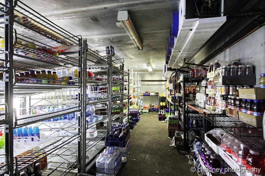 More Photos Of 31815 E Historic Columbia RI Hwy, Troutdale Convenience Store For Sale